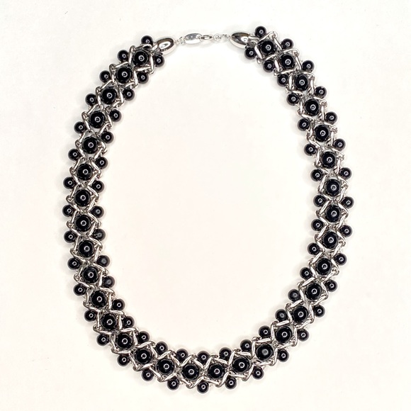 🔴 90s Trifari TM Vintage Beaded Choker Necklace - Picture 4 of 6